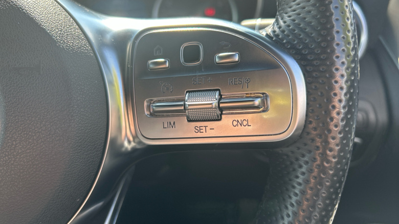 Mercedes-Benz GLC 300 4Matic AMG Line 5dr 9G-Tronic Petrol Estate